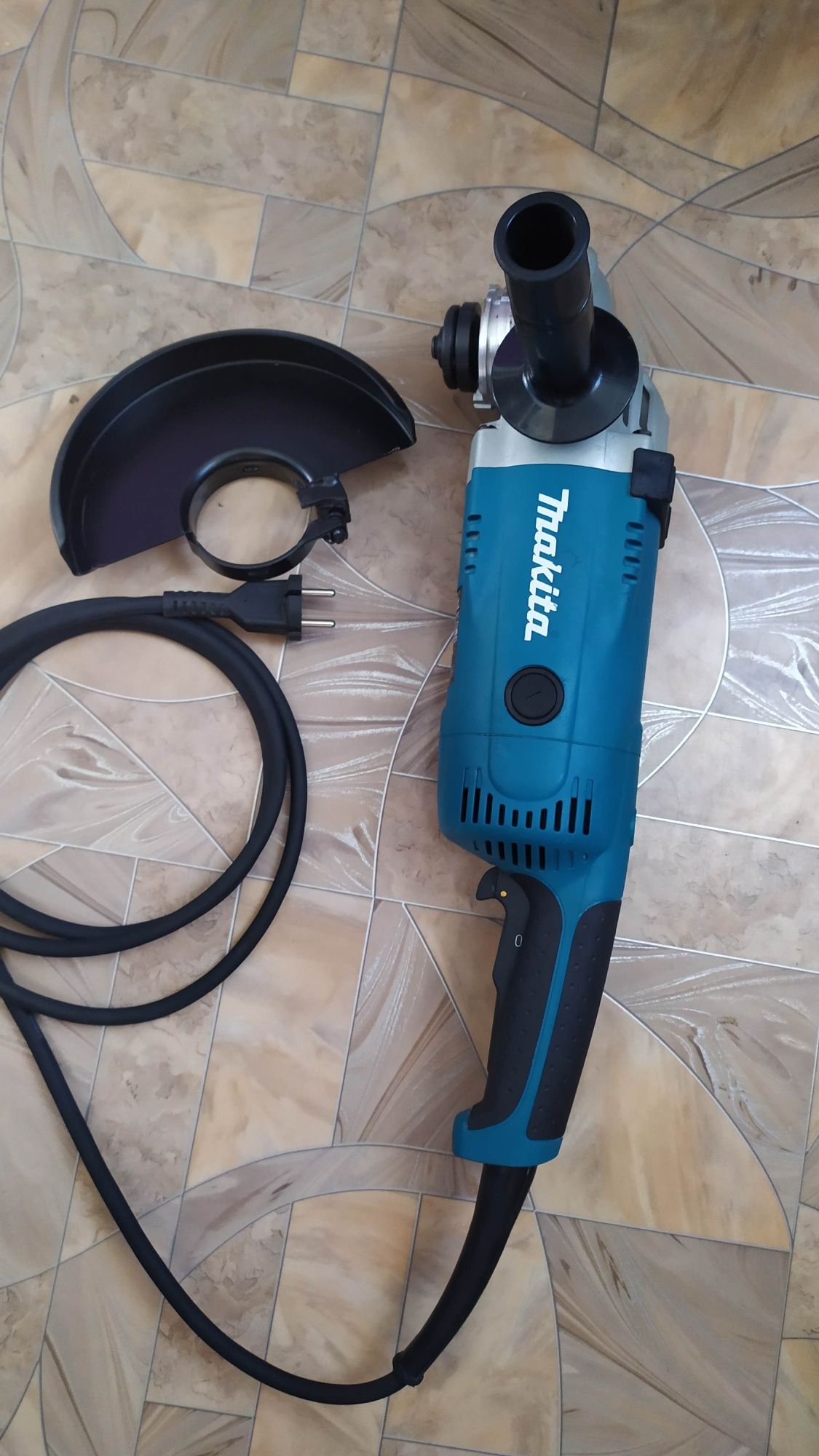 Makita ga 7020 r болгарка оригінал не 9020