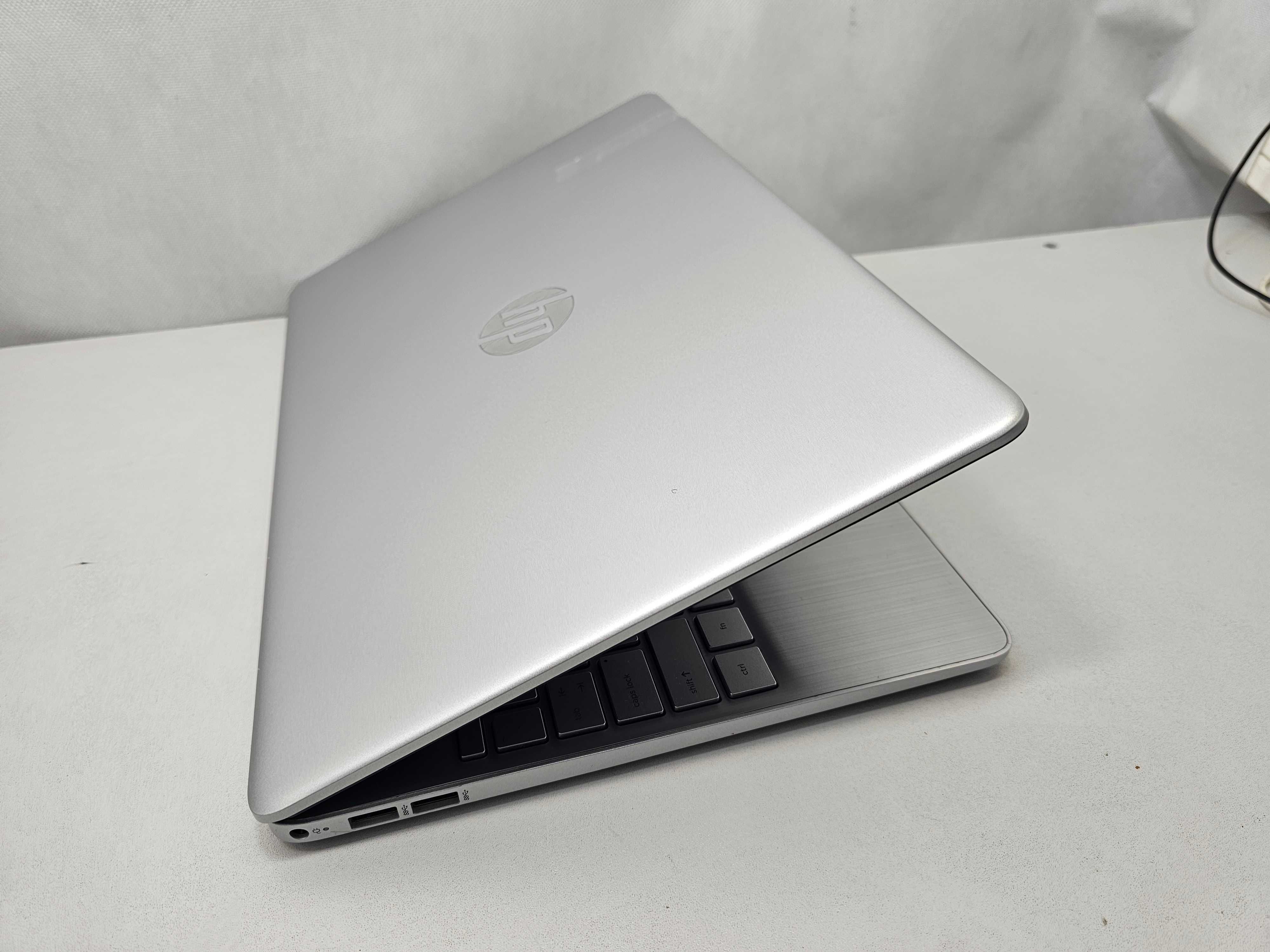 Laptop Dell Inspiron 15 i7 1255U 8GB 512SSD * Komis Madej Gorlice