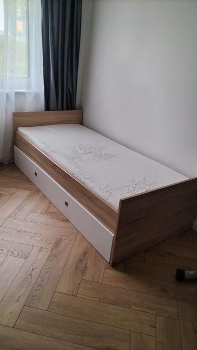 Łóżko młodzieżowe
