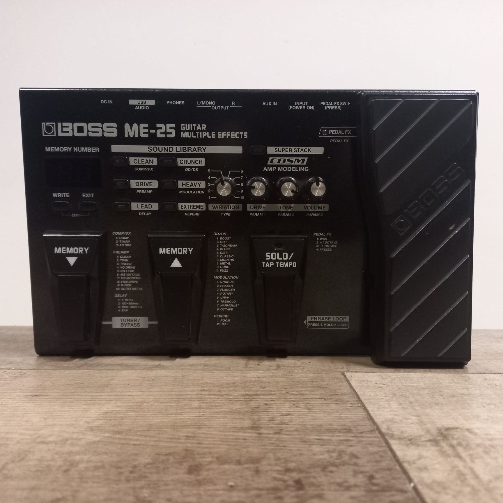 Boss ME-25 procesor multiefekt gitarowy