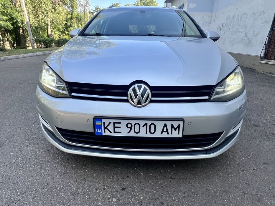 Продаю Volkswagen Golf 7. 2.0 TDI