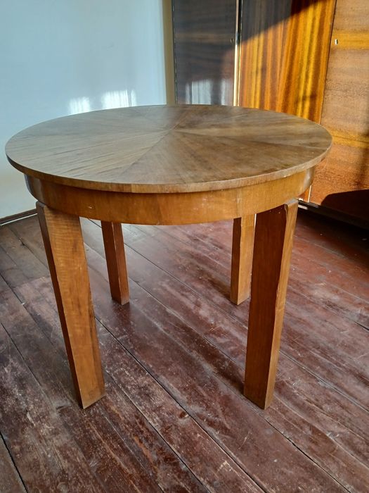 Sprzedam stół drewniany do renowacji