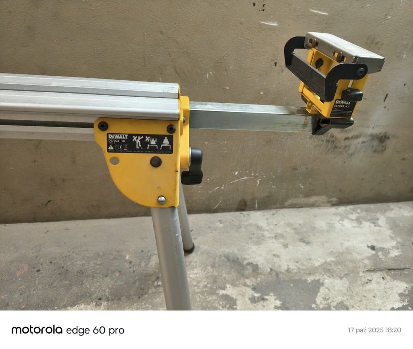 Stojak do ukosnicny Dewalt