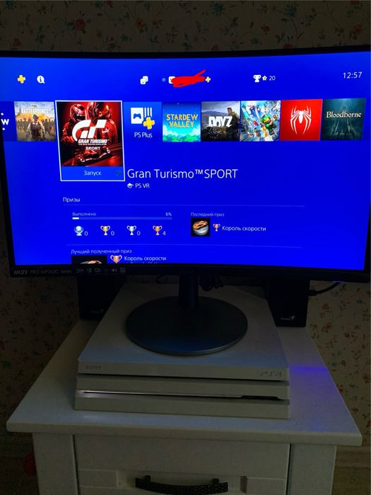 Ps4 Pro 1tb + 2 игры