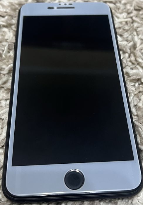 iphone 7 plus 128ГБ чорного кольору