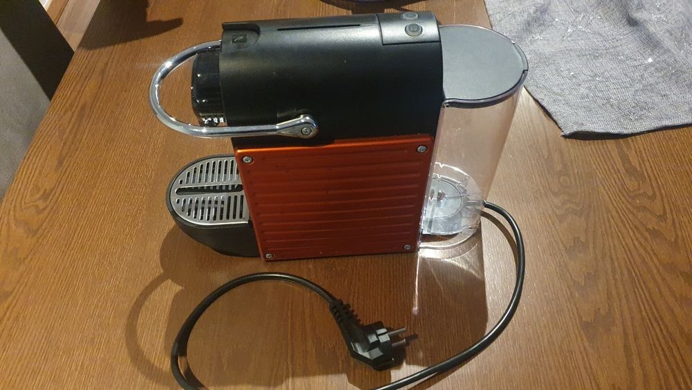 Maquina nespresso Pixie