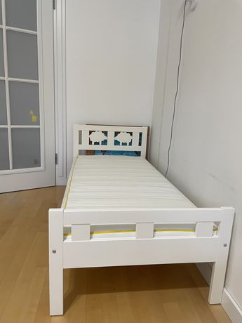 KRITTER Ikea łóżko białe drewniane dla dziecka