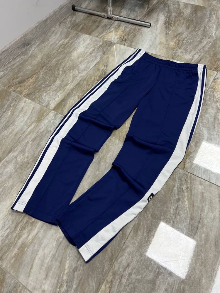Широкі Adidas Adibreak штани спортивні Loose адидас адибрейк штаны rap