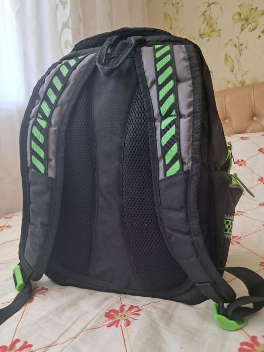Шкільний рюкзак б у в гарному стані