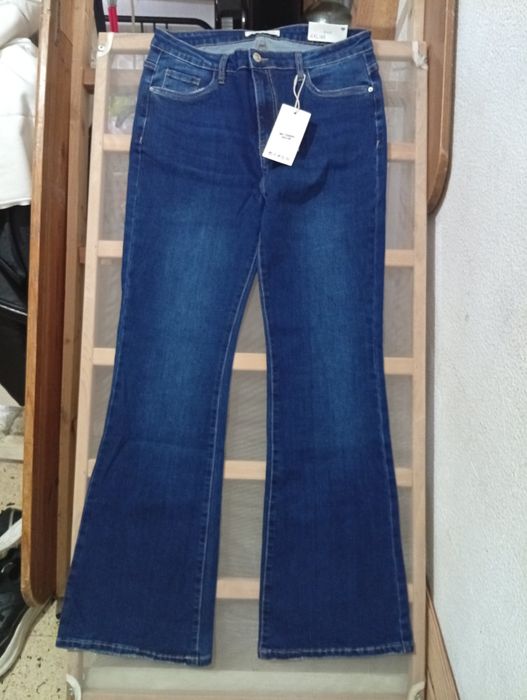 Calças de ganga boca de sino