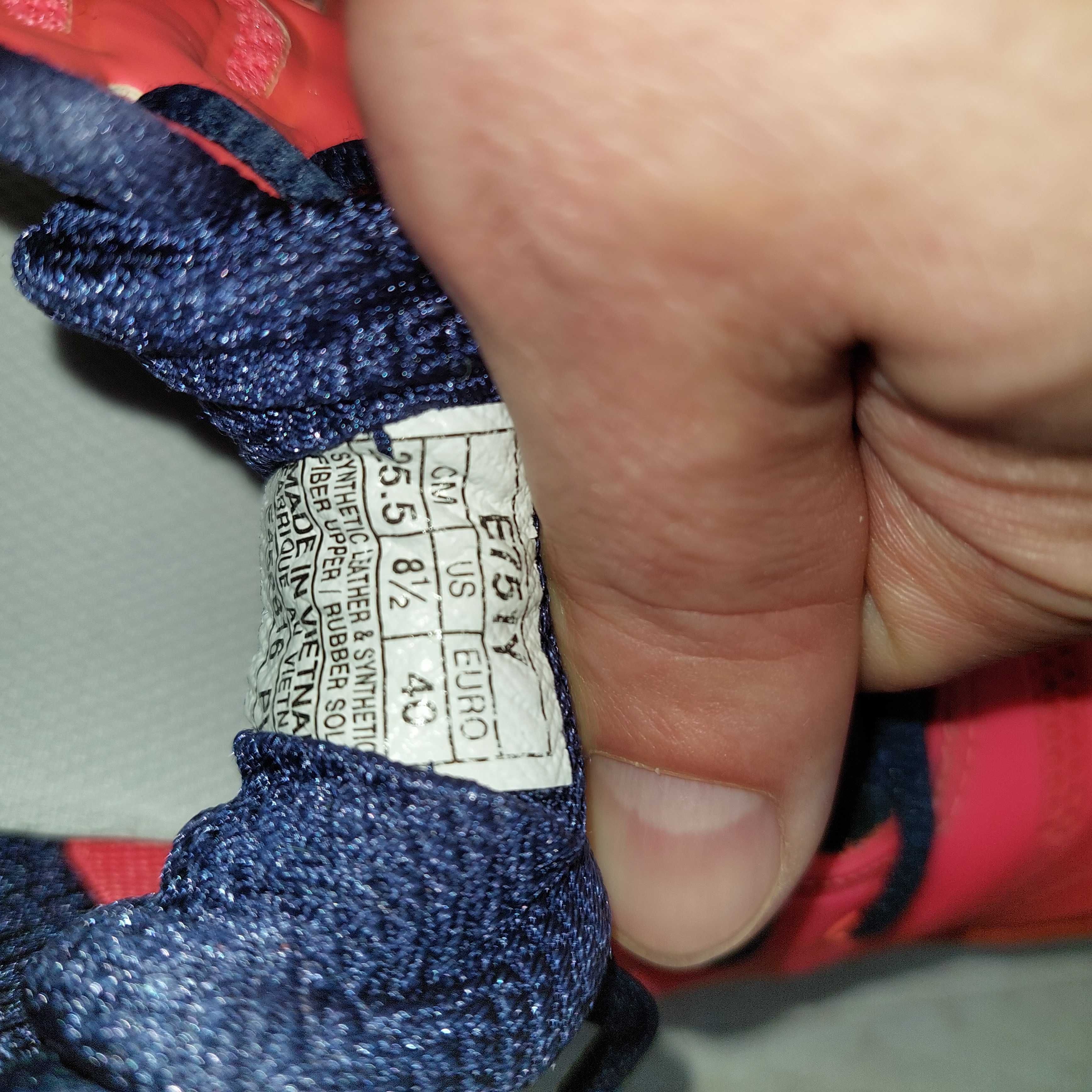 Продам крассовки для большого тенниса asics gel resolution 7 40 25,5см