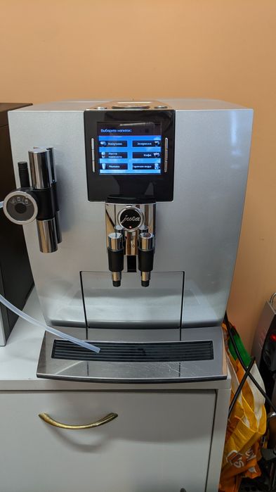 Jura J90 швейцарський кавовий апарат, кавоварка, кофемашина, кофеварка