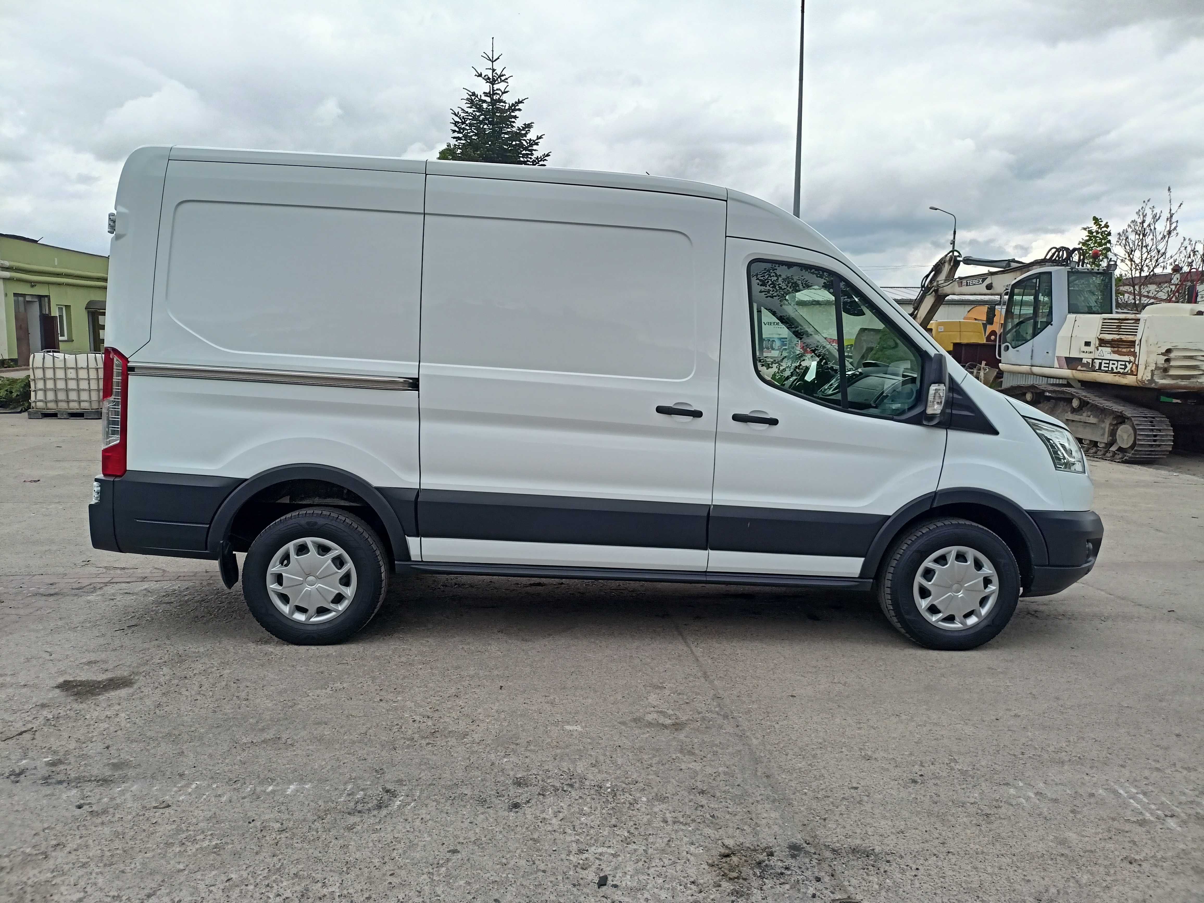 Ford Transit 2.0 4×4 Klimatyzacja Tempomat Ledy 86 tys przebiegu