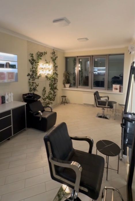 RIVERSTONE! Оренда перукарської зали під ключ. ГЕНЕРАТОР!!! + ECOFLOW.