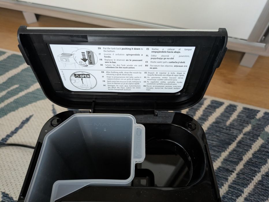 Ekspres kolbiwy DeLonghi Stilosa EC 260.BK