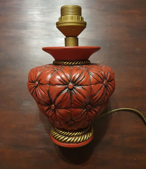 Lampa ceramiczna czerwona 26 cm