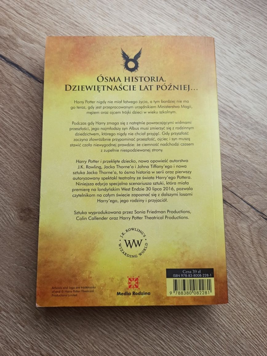 Książka 'Harry Potter i Przeklęte Dziecko' J.K. Rowling, J.Throne inni