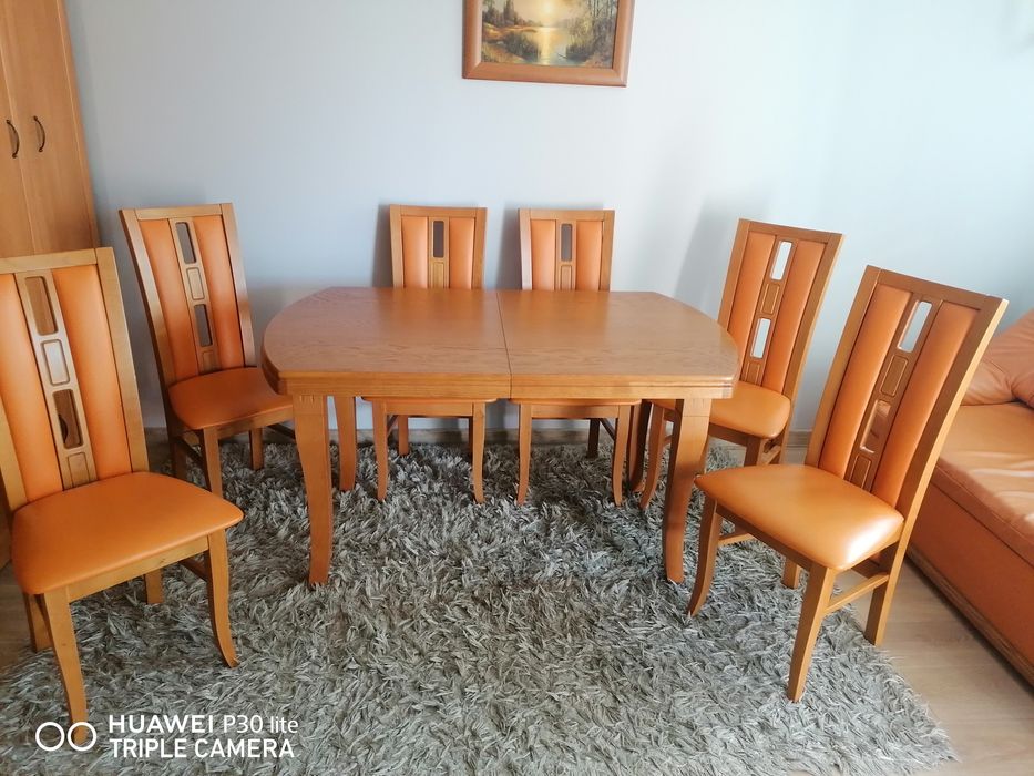 Stół z krzesłami sofa gratis