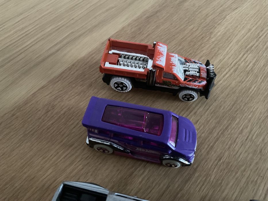 hot wheels машинки модель гелик