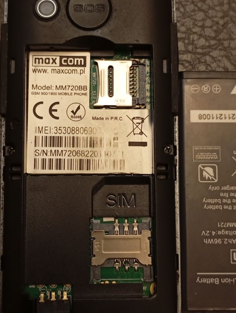 Telefon Max Com model MM720 uszkodzone