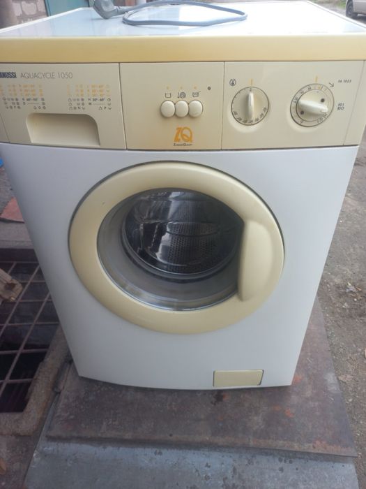 Zanussi Aquacycle 1050 Работает