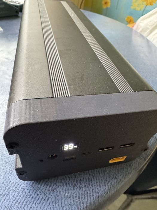 Продам мега повербанк 1кВт!!