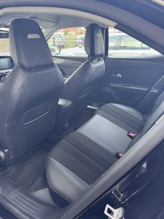 Wynajem Opel mokka elektryczny zasięg 300km