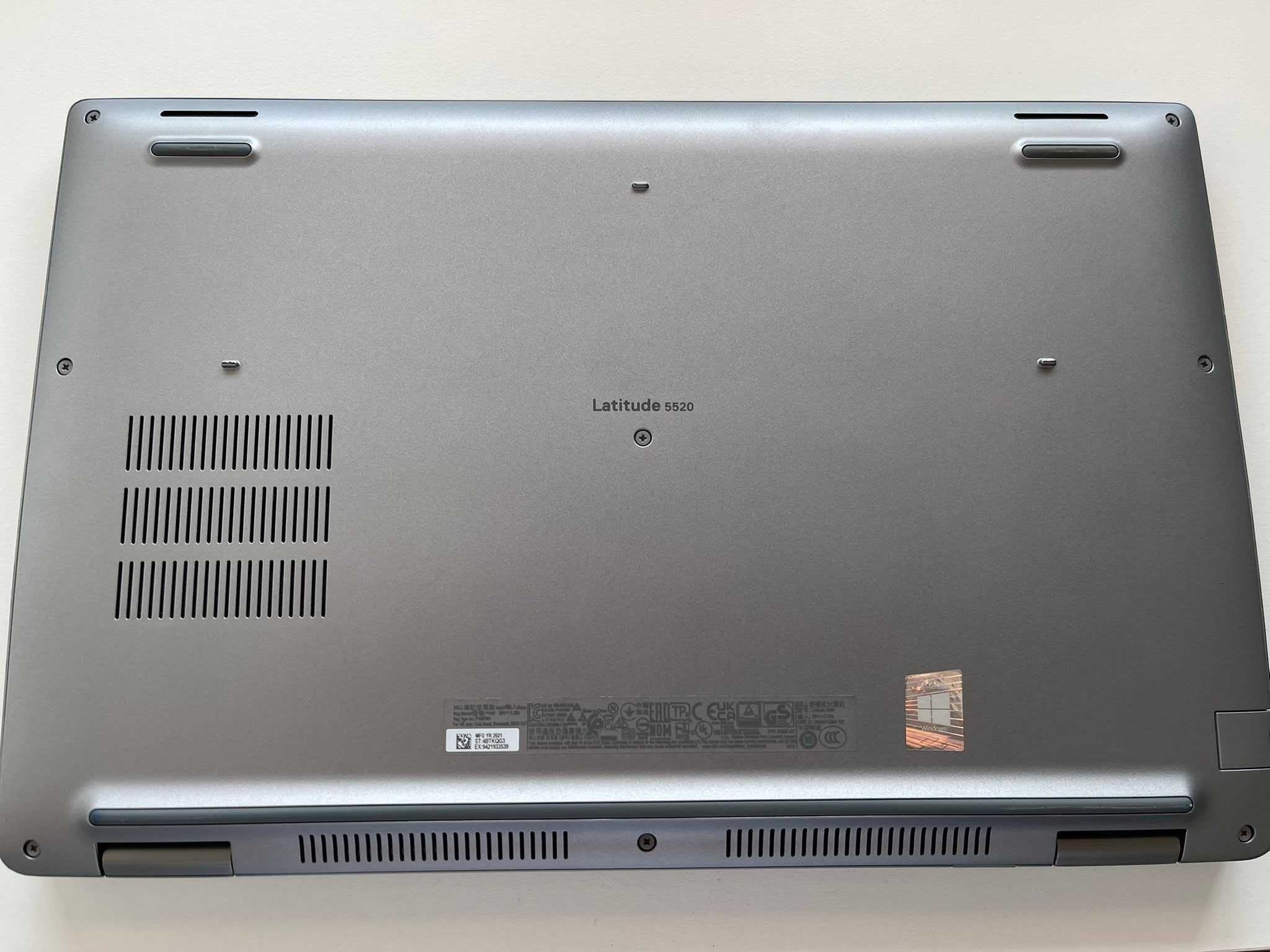 Dell Latitude 5520 - i5 / 16 GB RAM / 512GB SSD - Excelente estado