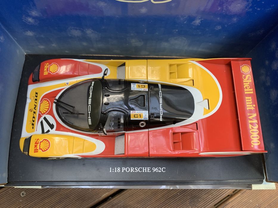 Porsche 962C LeMans 1988 1:18