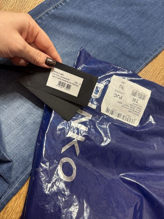 Джинси Pinko модель Frida Flare нові