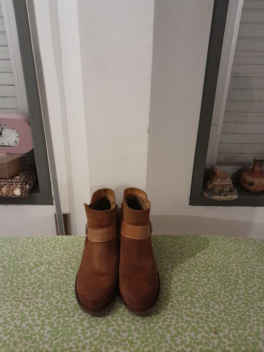 Vendo Botas de Senhora SEASIDE muito bonitas como novas