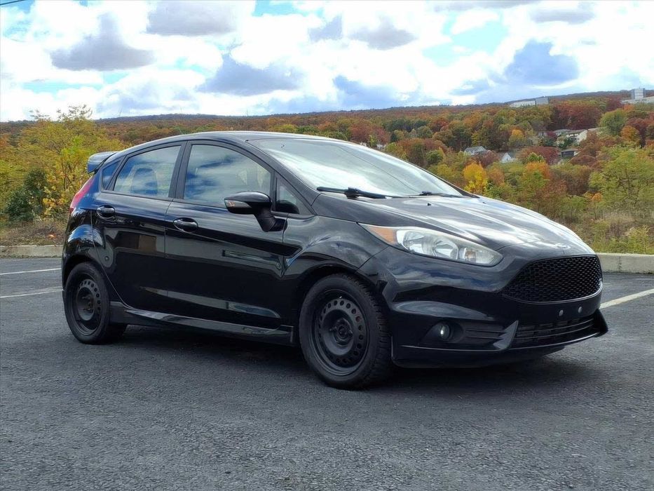 Ford Fiesta ST      2017