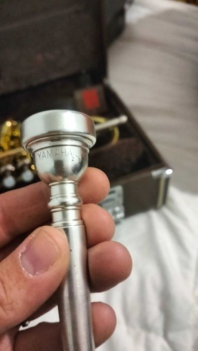 Trompete Yamaha YTR 2320E