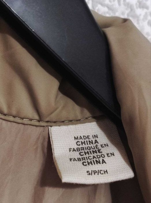 Мікропуховик стеганий Levis 501 оригінал S розмір стан дуже гарний