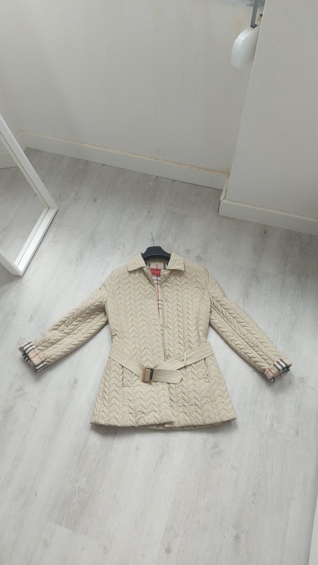 Burberry women quilted jacket