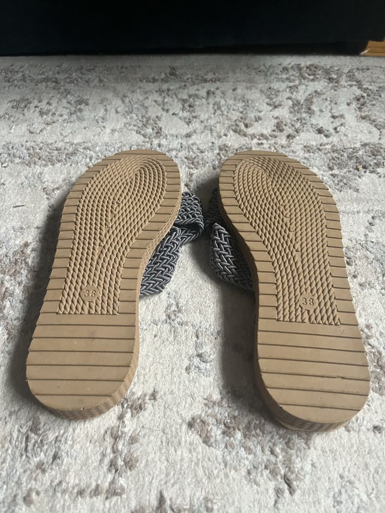 Klapki UGG Australia roz 38