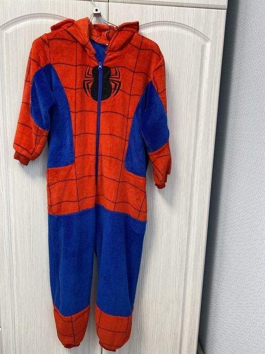 Продаєтся кігурумі «Людина павук»