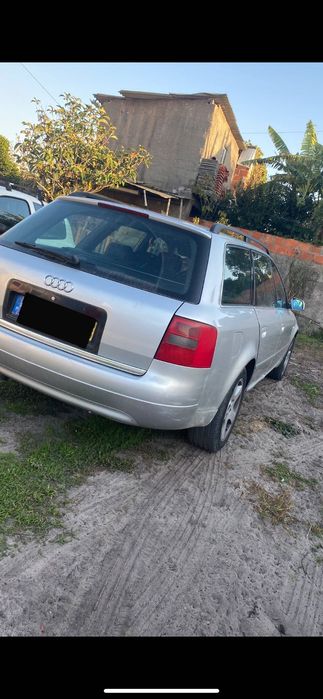 Carro Audi avant 6