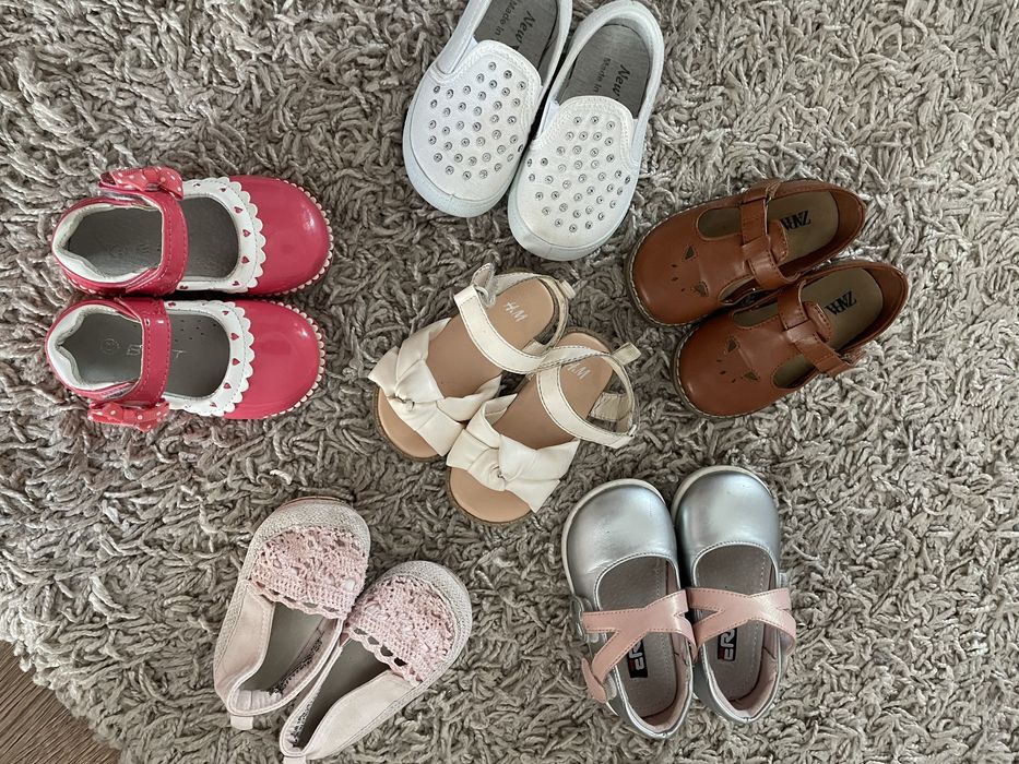 туфлі, босоніжки, мокасини / взуття на дівчинку 1 рік 20/21 розмір