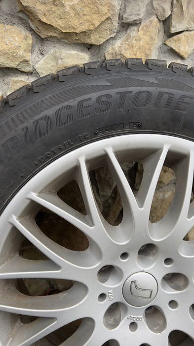 Зимова гума Bridgestone blizzak 225 60 R17 99s