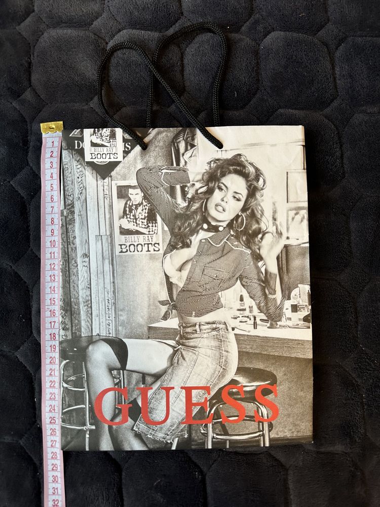 Пакет бумажный Guess