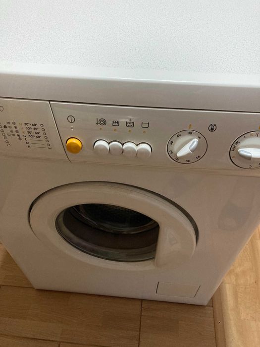 пральна машина  ZANUSSI
