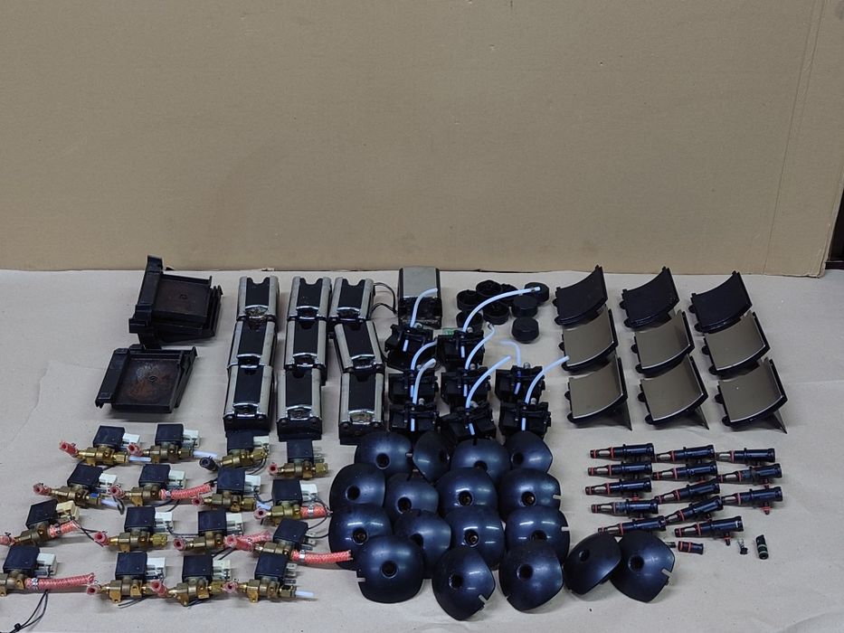 Запчастини для кавоварки ,кавомашини Saeco