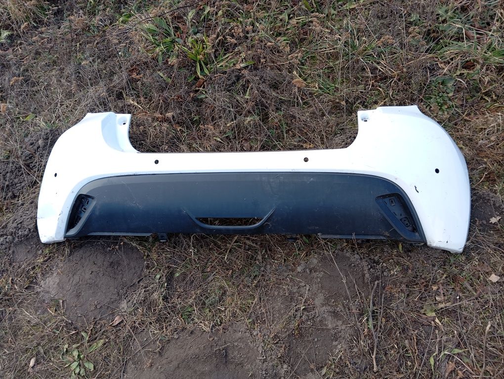 Zderzak tył tylny Toyota Yaris IV 4 Oryginał