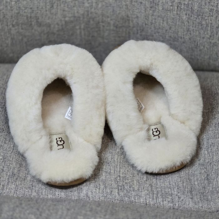 Жіночі хатні тапочки UGG