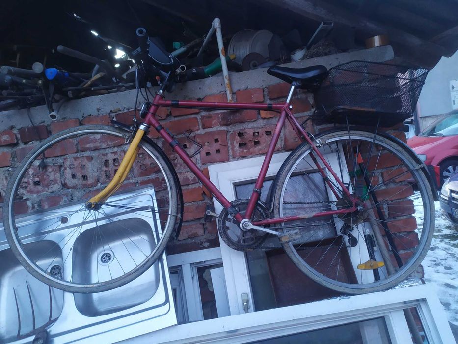 Rowery sportowe retro: "Huragan", "Pasat", "Jaguar".