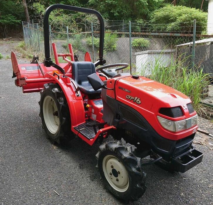 Traktor Mitsubishi GF16