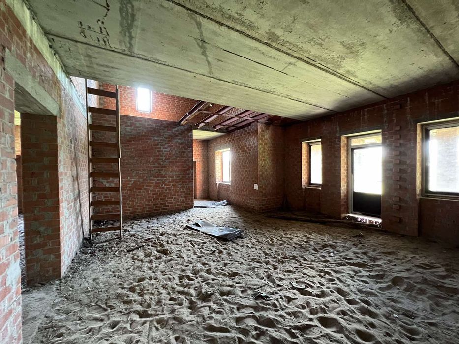 Продам дом в Обуховке "Серебряный Бор"