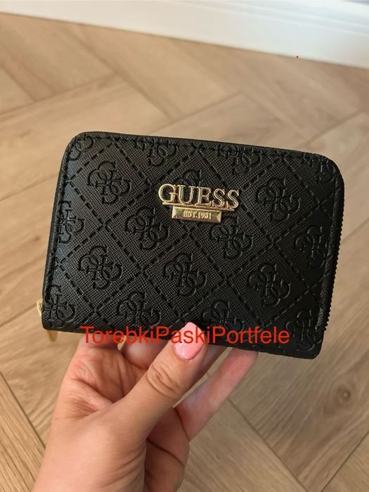 Nowy portfel Guess.