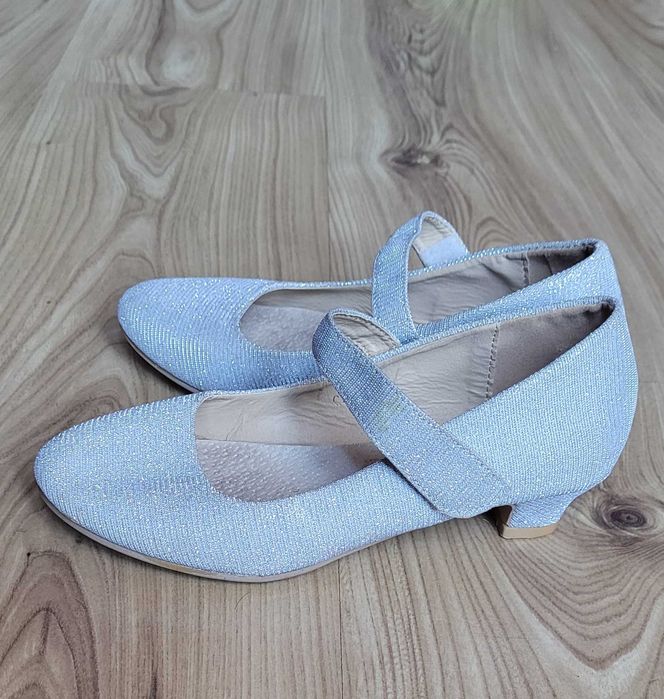 Srebrne baleriny buty na obcasach 34